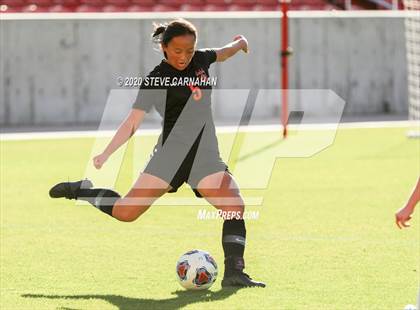 Thumbnail 2 in Crimson Cliffs vs. Ogden (UHSAA 4A Semi-Final) photogallery.