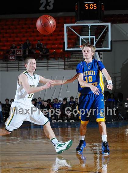 Thumbnail 2 in Basehor-Linwood vs. Collegiate (KSHSAA 4A 1st Round) photogallery.