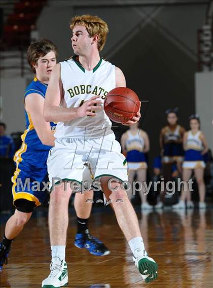 Thumbnail 3 in Basehor-Linwood vs. Collegiate (KSHSAA 4A 1st Round) photogallery.