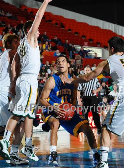 Thumbnail 1 in Basehor-Linwood vs. Collegiate (KSHSAA 4A 1st Round) photogallery.