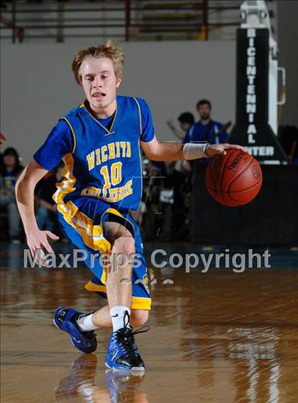 Thumbnail 1 in Basehor-Linwood vs. Collegiate (KSHSAA 4A 1st Round) photogallery.