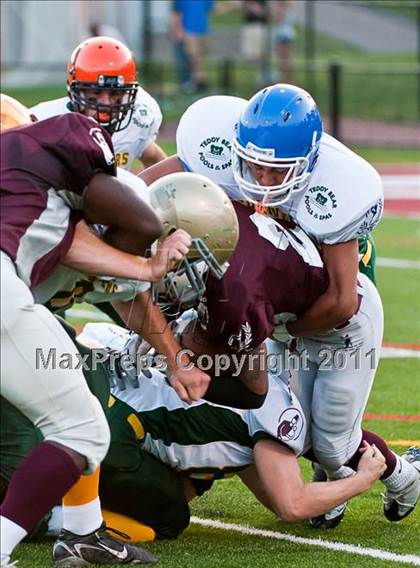 Thumbnail 2 in The 10th Annual Shrine Chowder Bowl (Central vs West) photogallery.