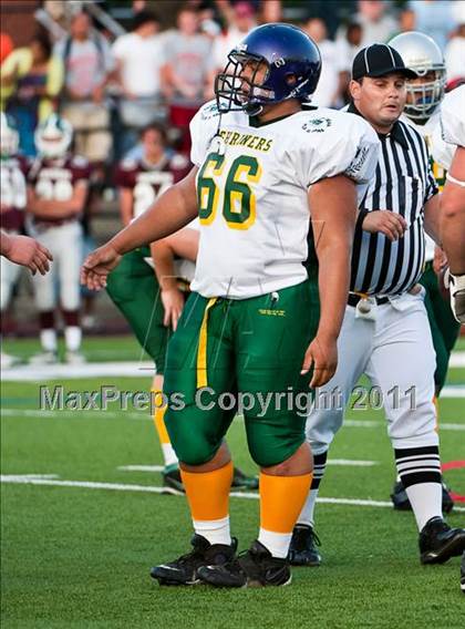 Thumbnail 1 in The 10th Annual Shrine Chowder Bowl (Central vs West) photogallery.