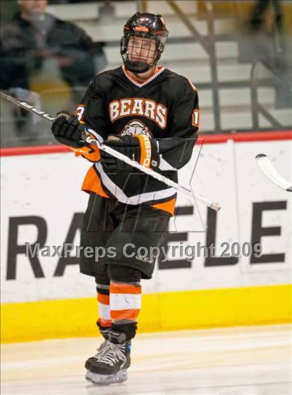 Thumbnail 1 in St. Thomas Academy vs White Bear (Schwan Cup) photogallery.