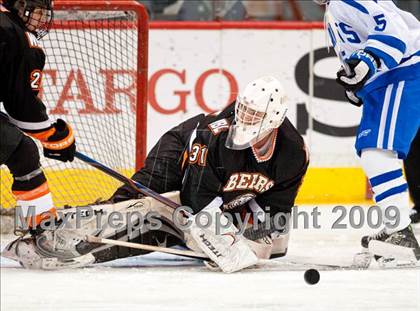 Thumbnail 3 in St. Thomas Academy vs White Bear (Schwan Cup) photogallery.