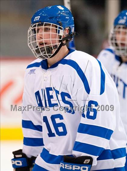 Thumbnail 3 in St. Thomas Academy vs White Bear (Schwan Cup) photogallery.