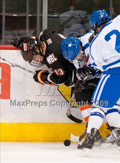 Thumbnail 1 in St. Thomas Academy vs White Bear (Schwan Cup) photogallery.