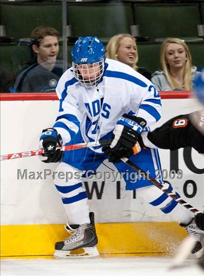 Thumbnail 3 in St. Thomas Academy vs White Bear (Schwan Cup) photogallery.