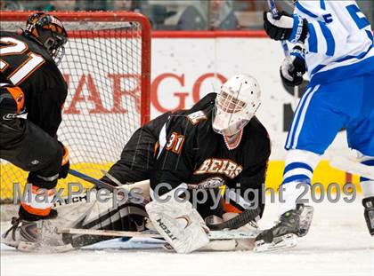 Thumbnail 2 in St. Thomas Academy vs White Bear (Schwan Cup) photogallery.
