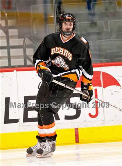 Thumbnail 3 in St. Thomas Academy vs White Bear (Schwan Cup) photogallery.