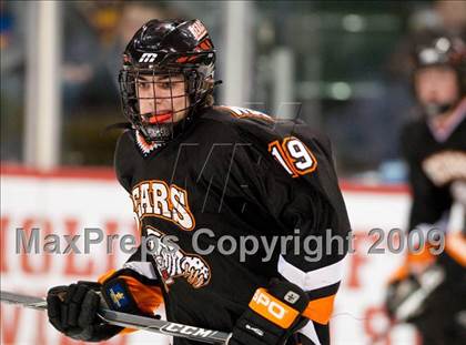 Thumbnail 3 in St. Thomas Academy vs White Bear (Schwan Cup) photogallery.