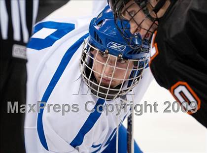Thumbnail 3 in St. Thomas Academy vs White Bear (Schwan Cup) photogallery.