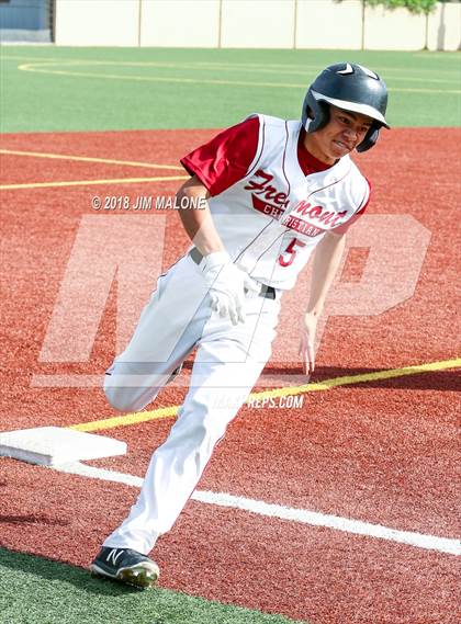 Thumbnail 2 in Fremont Christian vs. Making Waves Academy photogallery.