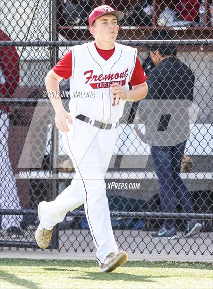 Thumbnail 1 in Fremont Christian vs. Making Waves Academy photogallery.