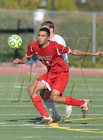 Thumbnail 2 in Galt vs. Vista del Lago (CIF SJS D4 Final) photogallery.