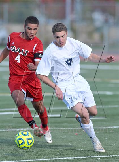 Thumbnail 2 in Galt vs. Vista del Lago (CIF SJS D4 Final) photogallery.