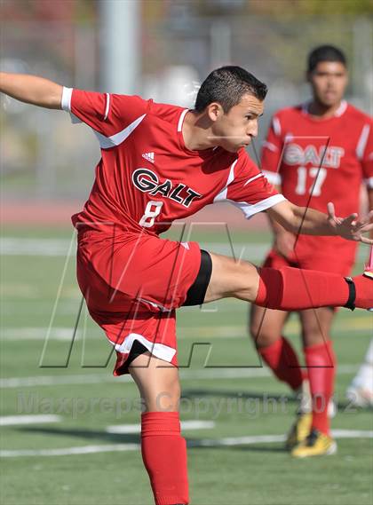 Thumbnail 2 in Galt vs. Vista del Lago (CIF SJS D4 Final) photogallery.