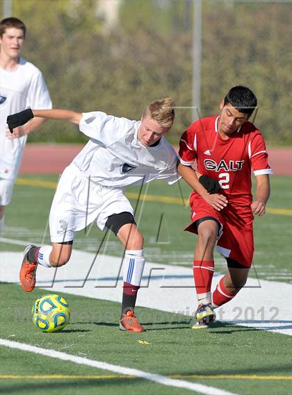 Thumbnail 2 in Galt vs. Vista del Lago (CIF SJS D4 Final) photogallery.