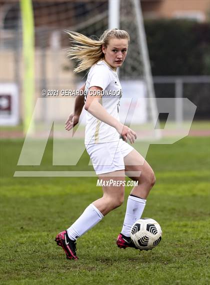 Thumbnail 3 in Central Catholic vs Chavez (Ver Gebhardt Champions Cup) photogallery.