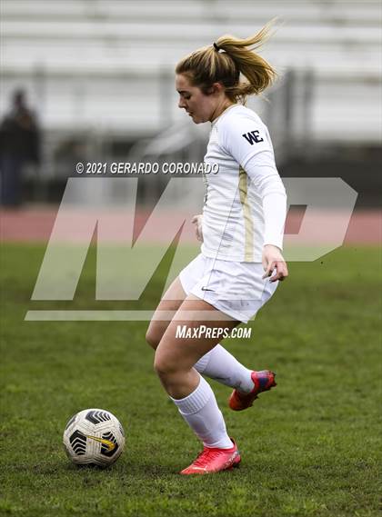 Thumbnail 3 in Central Catholic vs Chavez (Ver Gebhardt Champions Cup) photogallery.