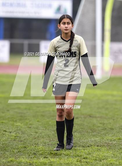 Thumbnail 1 in Central Catholic vs Chavez (Ver Gebhardt Champions Cup) photogallery.