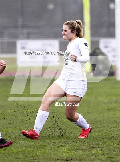 Thumbnail 3 in Central Catholic vs Chavez (Ver Gebhardt Champions Cup) photogallery.