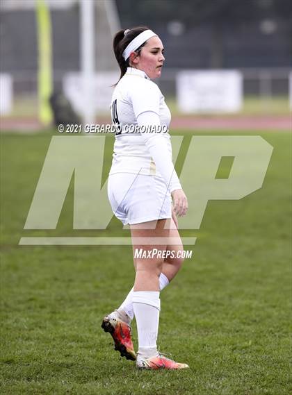 Thumbnail 3 in Central Catholic vs Chavez (Ver Gebhardt Champions Cup) photogallery.