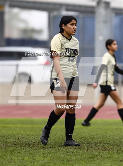 Thumbnail 2 in Central Catholic vs Chavez (Ver Gebhardt Champions Cup) photogallery.