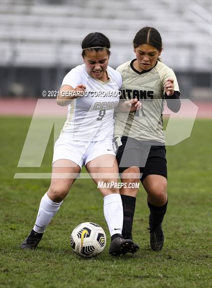 Thumbnail 1 in Central Catholic vs Chavez (Ver Gebhardt Champions Cup) photogallery.