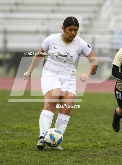 Thumbnail 2 in Central Catholic vs Chavez (Ver Gebhardt Champions Cup) photogallery.