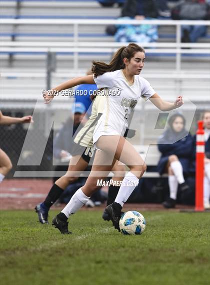 Thumbnail 2 in Central Catholic vs Chavez (Ver Gebhardt Champions Cup) photogallery.