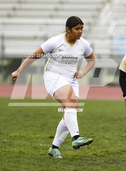 Thumbnail 3 in Central Catholic vs Chavez (Ver Gebhardt Champions Cup) photogallery.