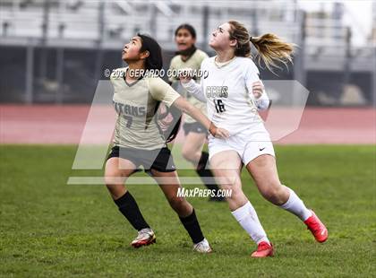 Thumbnail 1 in Central Catholic vs Chavez (Ver Gebhardt Champions Cup) photogallery.