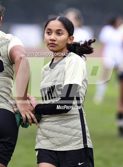 Thumbnail 3 in Central Catholic vs Chavez (Ver Gebhardt Champions Cup) photogallery.