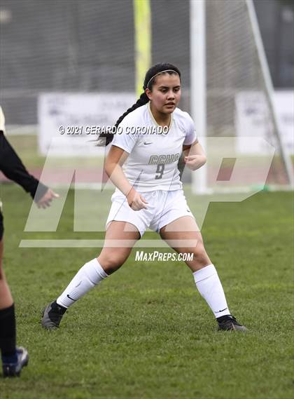 Thumbnail 2 in Central Catholic vs Chavez (Ver Gebhardt Champions Cup) photogallery.