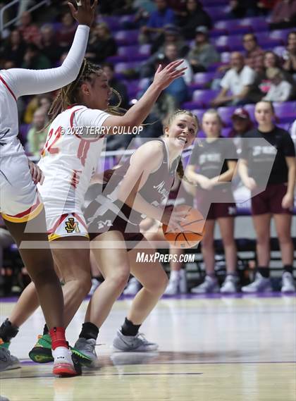 Thumbnail 1 in Morgan vs.Judge Memorial (UHSAA 3A Semifinal) photogallery.