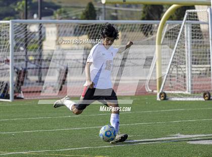 Thumbnail 3 in El Segundo vs Segerstrom (South High Holiday Soccer Tournament) photogallery.