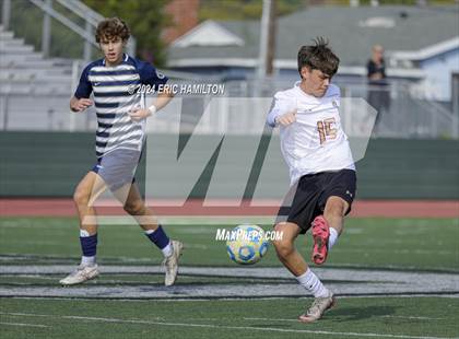 Thumbnail 3 in El Segundo vs Segerstrom (South High Holiday Soccer Tournament) photogallery.