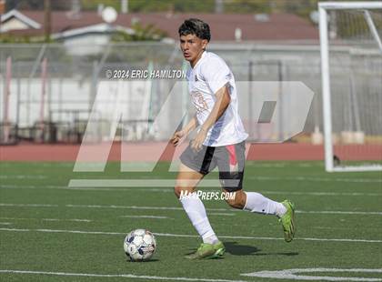 Thumbnail 1 in El Segundo vs Segerstrom (South High Holiday Soccer Tournament) photogallery.