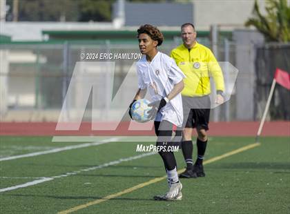 Thumbnail 1 in El Segundo vs Segerstrom (South High Holiday Soccer Tournament) photogallery.