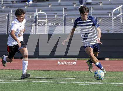 Thumbnail 2 in El Segundo vs Segerstrom (South High Holiday Soccer Tournament) photogallery.