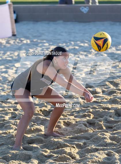 Thumbnail 3 in Queen Creek vs. Mountain View (AIA 6A Pairs D-I RD2) photogallery.