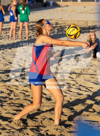 Thumbnail 3 in Queen Creek vs. Mountain View (AIA 6A Pairs D-I RD2) photogallery.