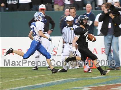 Thumbnail 3 in Rocklin vs. Servite (CIF State D2 Final) photogallery.
