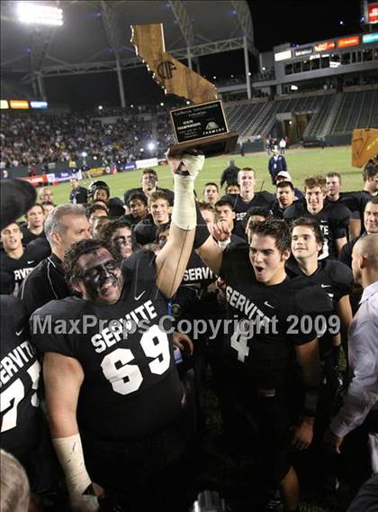 Thumbnail 2 in Rocklin vs. Servite (CIF State D2 Final) photogallery.