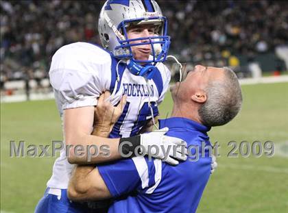 Thumbnail 2 in Rocklin vs. Servite (CIF State D2 Final) photogallery.