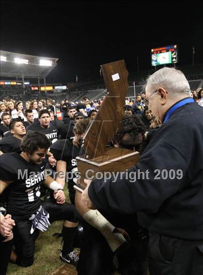 Thumbnail 1 in Rocklin vs. Servite (CIF State D2 Final) photogallery.