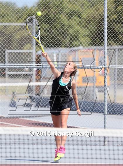 Thumbnail 2 in United @ Uvalde photogallery.