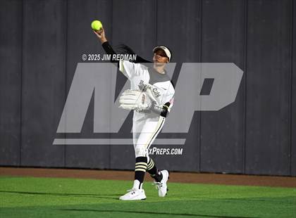 Thumbnail 2 in Whitesboro @ Royse City photogallery.