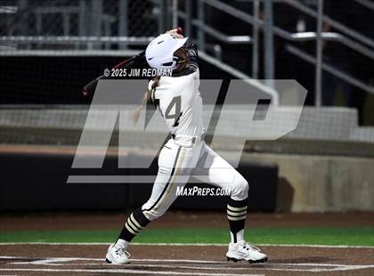 Thumbnail 2 in Whitesboro @ Royse City photogallery.
